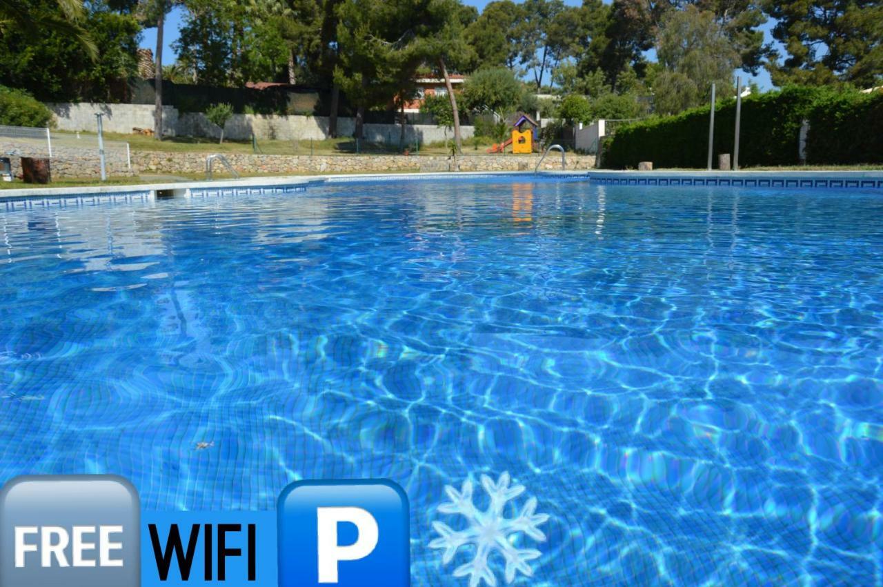 Pool, Beach, Golf & Hard Rock In סאלו מראה חיצוני תמונה